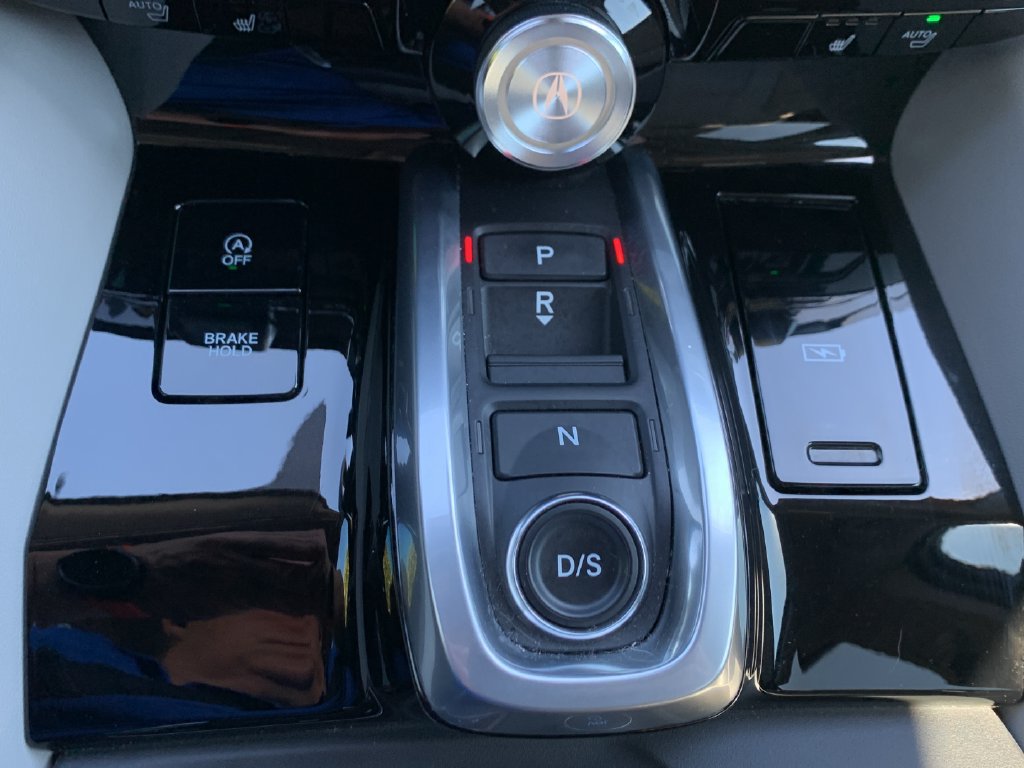 Used 2023 Acura MDX w/ Technology Package FWD image 30