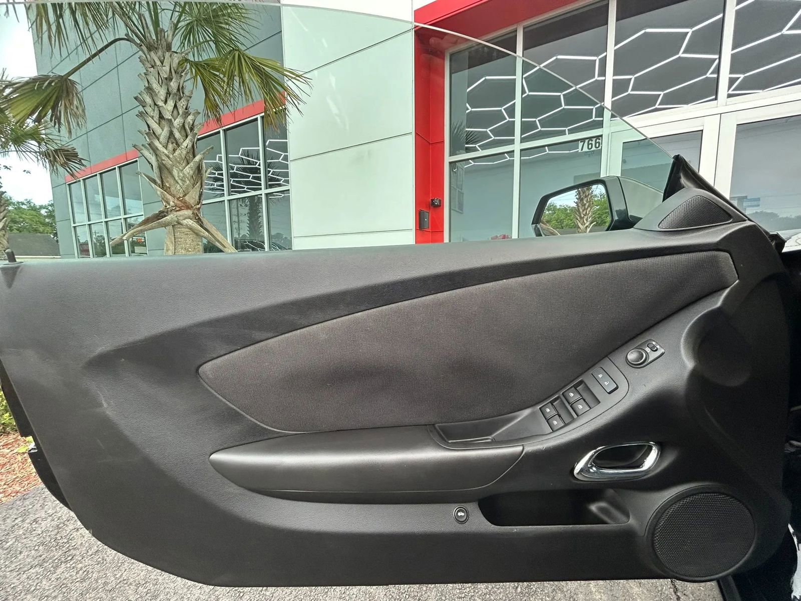 Used 2015 Chevrolet Camaro LT RWD image 23