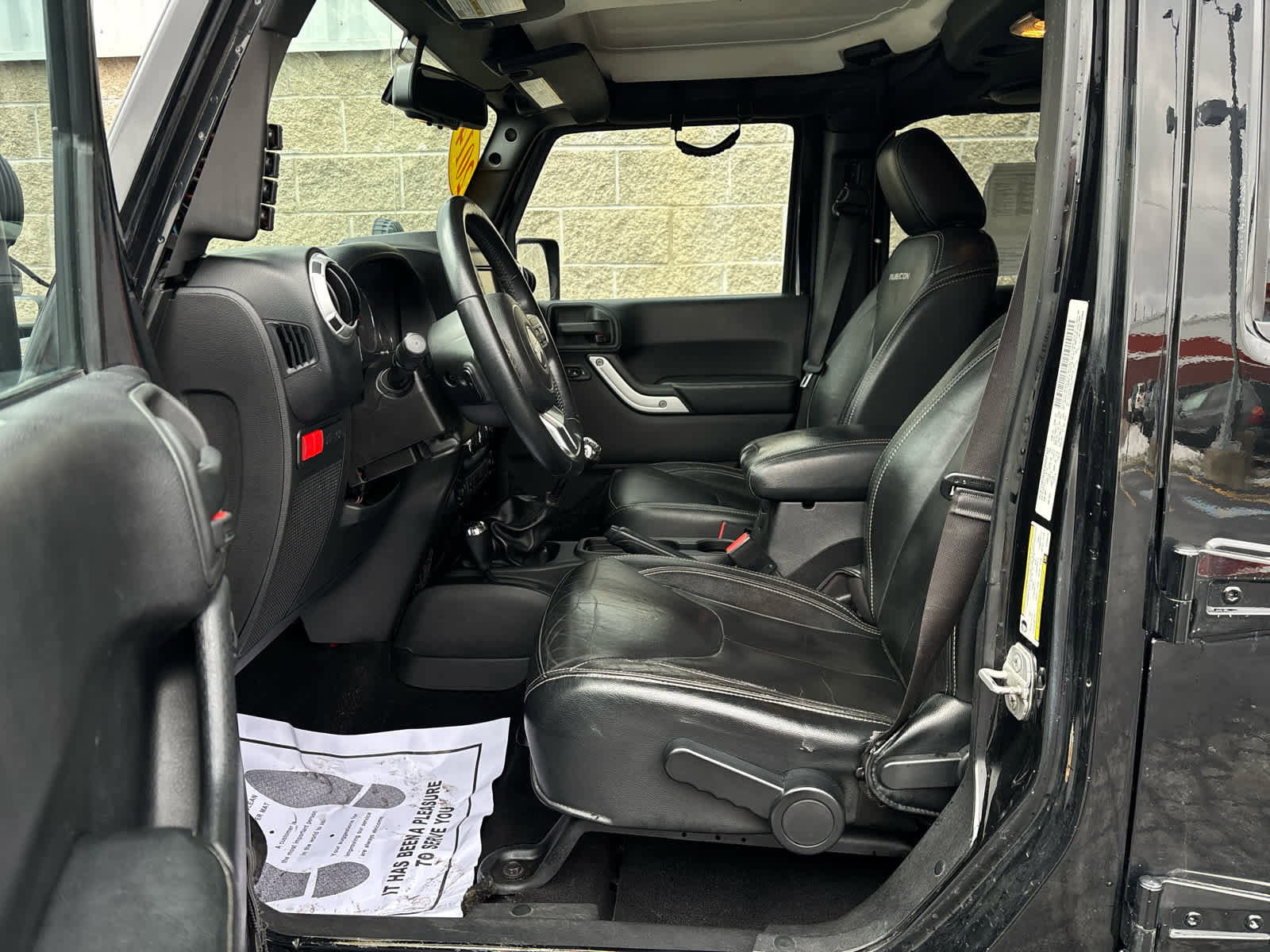 Used 2014 Jeep Wrangler Unlimited Rubicon image 32