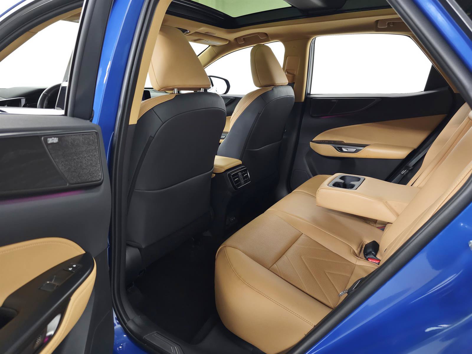 Certified 2025 Lexus NX 350 AWD w/ Accessory Package (2T) image 36