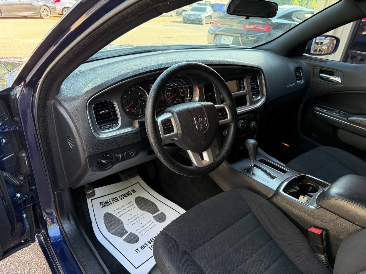 Used 2014 Dodge Charger SE RWD image 10