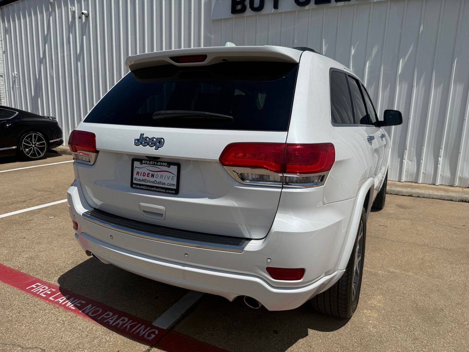 Used 2020 Jeep Grand Cherokee Overland RWD image 6