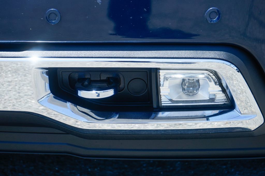 Used 2019 Chevrolet Silverado 1500 High Country AWD/4WD image 51