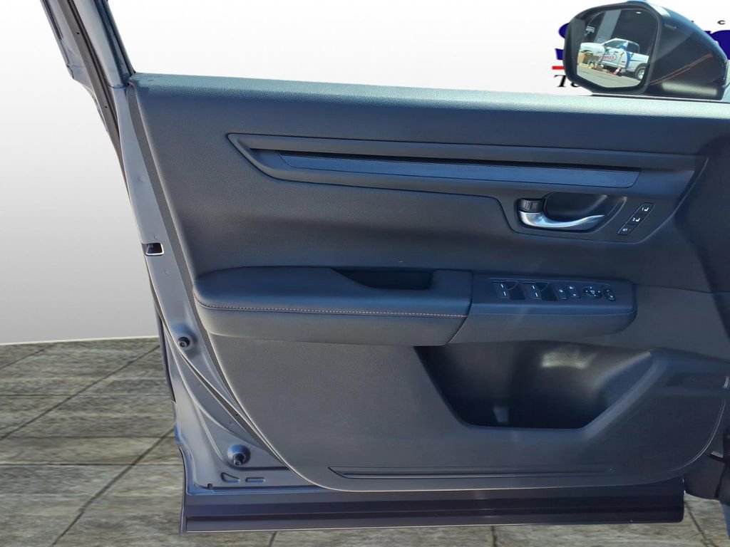 Used 2025 Honda CR-V Sport-L image 10