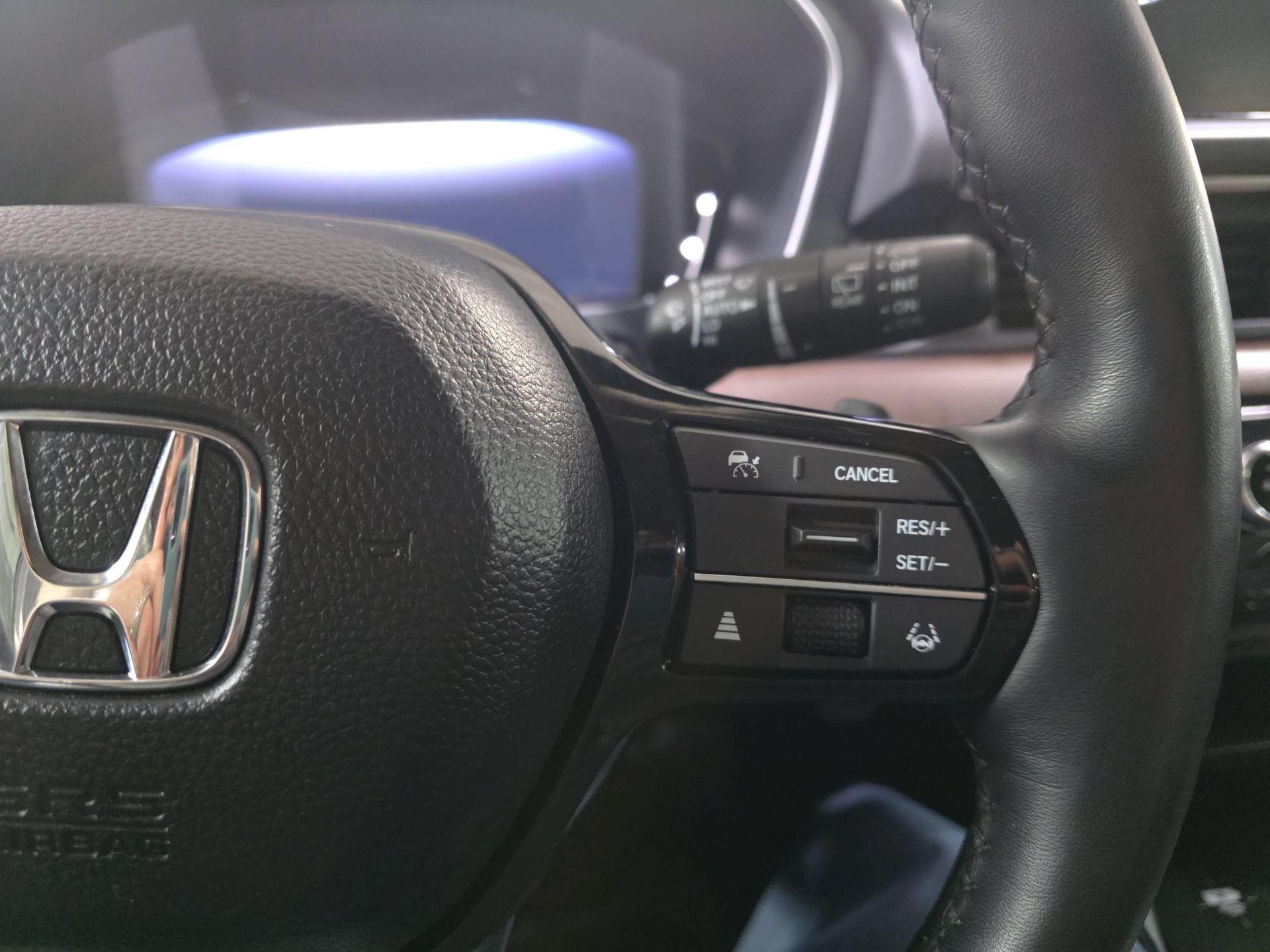 Used 2024 Honda Pilot Elite image 18