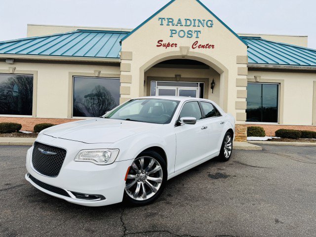 Used 2019 Chrysler 300 Limited image 2