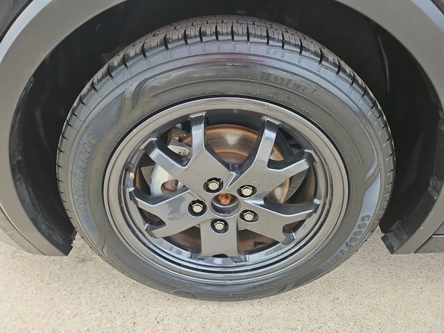 Used 2024 Toyota Prius LE image 29