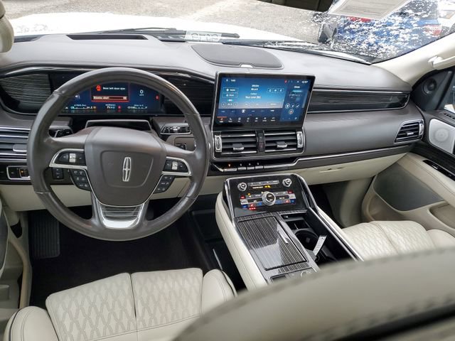 Used 2023 Lincoln Navigator L Black Label image 10