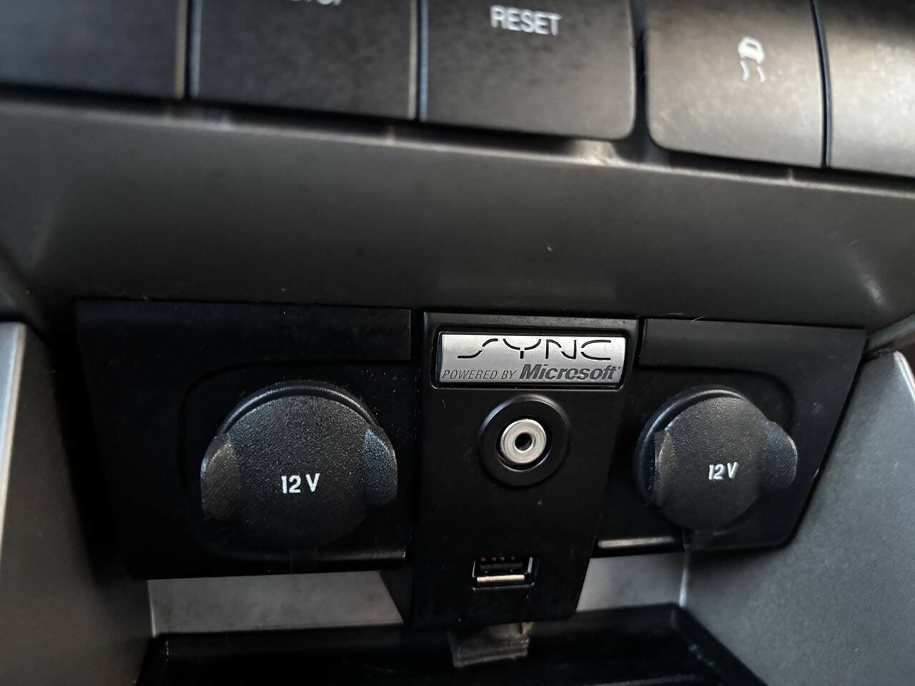 Used 2010 Ford Focus SE FWD image 34