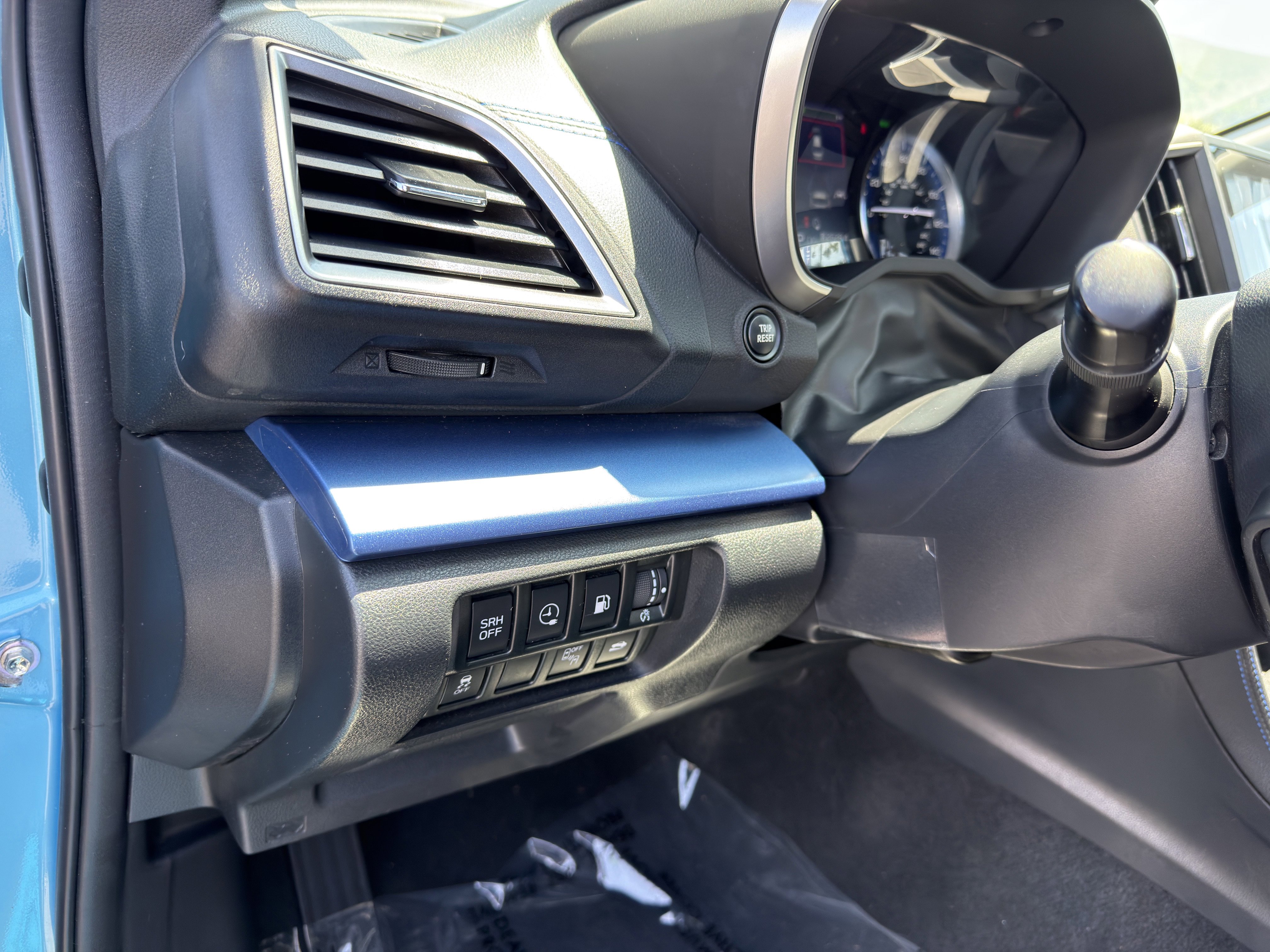 Used 2021 Subaru Crosstrek Hybrid w/ Moonroof Package w/Navigation AWD/4WD image 25