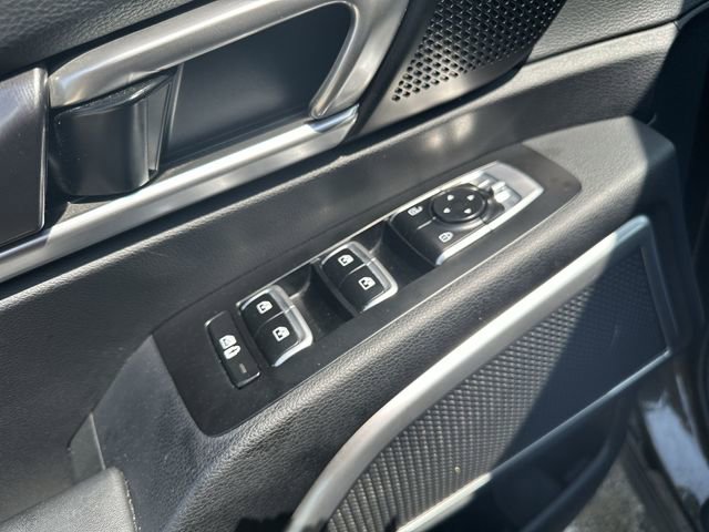 Used 2023 Kia Telluride S AWD/4WD image 26