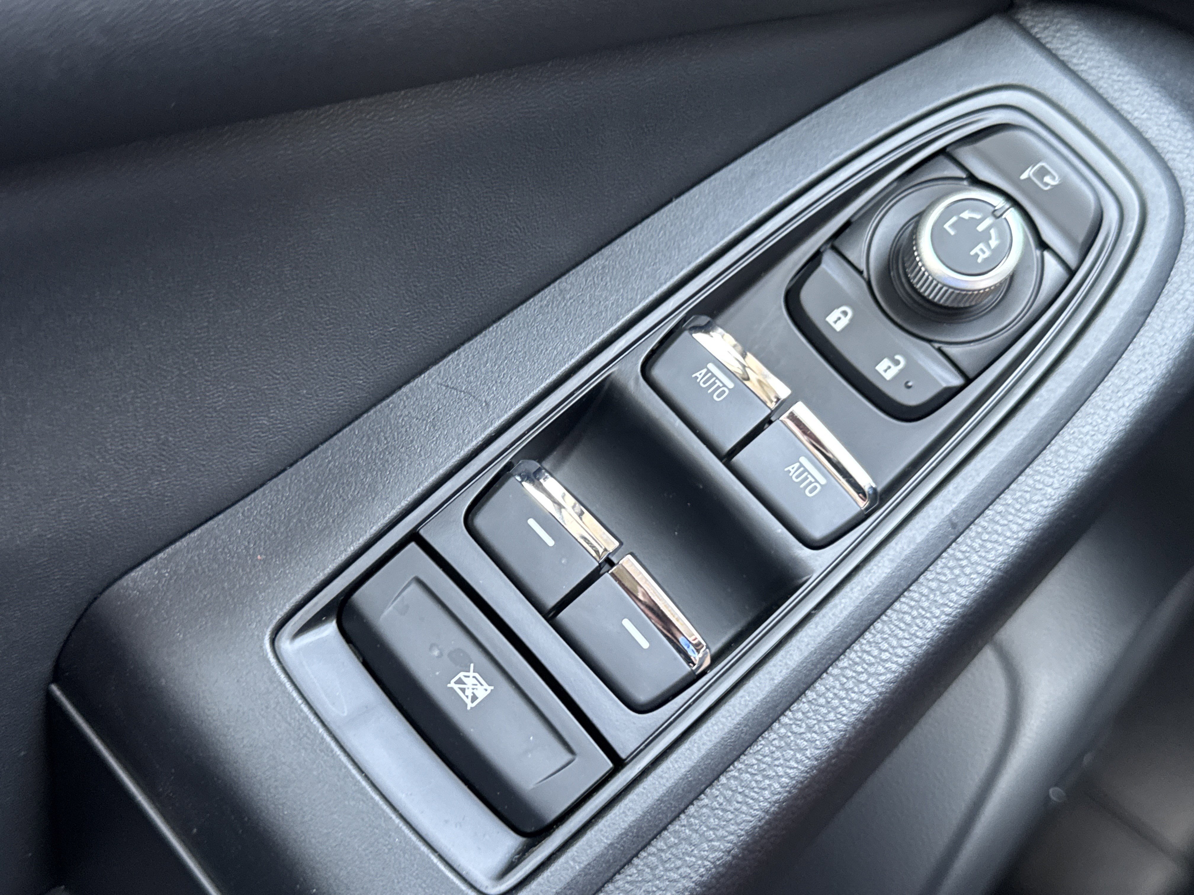 New 2026 Subaru Ascent Limited Bronze image 24