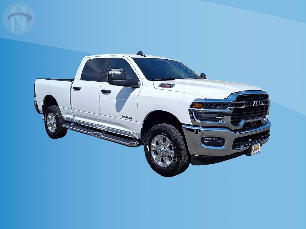 Used 2025 RAM 2500 Big Horn AWD/4WD image 2
