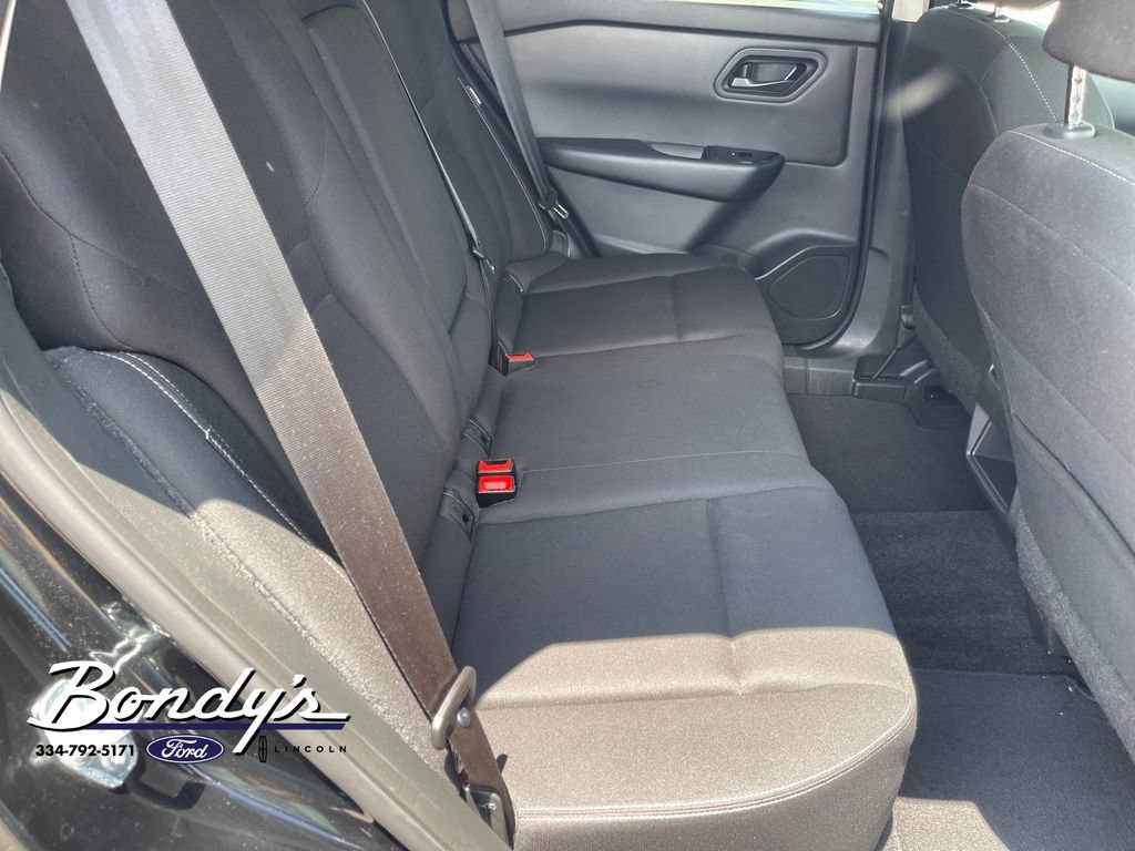 Used 2024 Nissan Rogue S AWD/4WD image 16