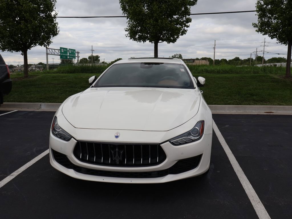 Used 2021 Maserati Ghibli S Q4 AWD/4WD image 2