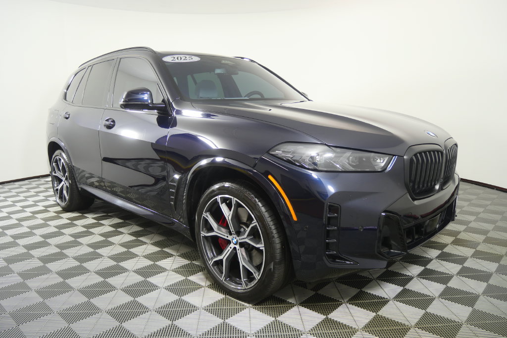 Certified 2025 BMW X5 xDrive40i w/ M Sport Package AWD/4WD image 2