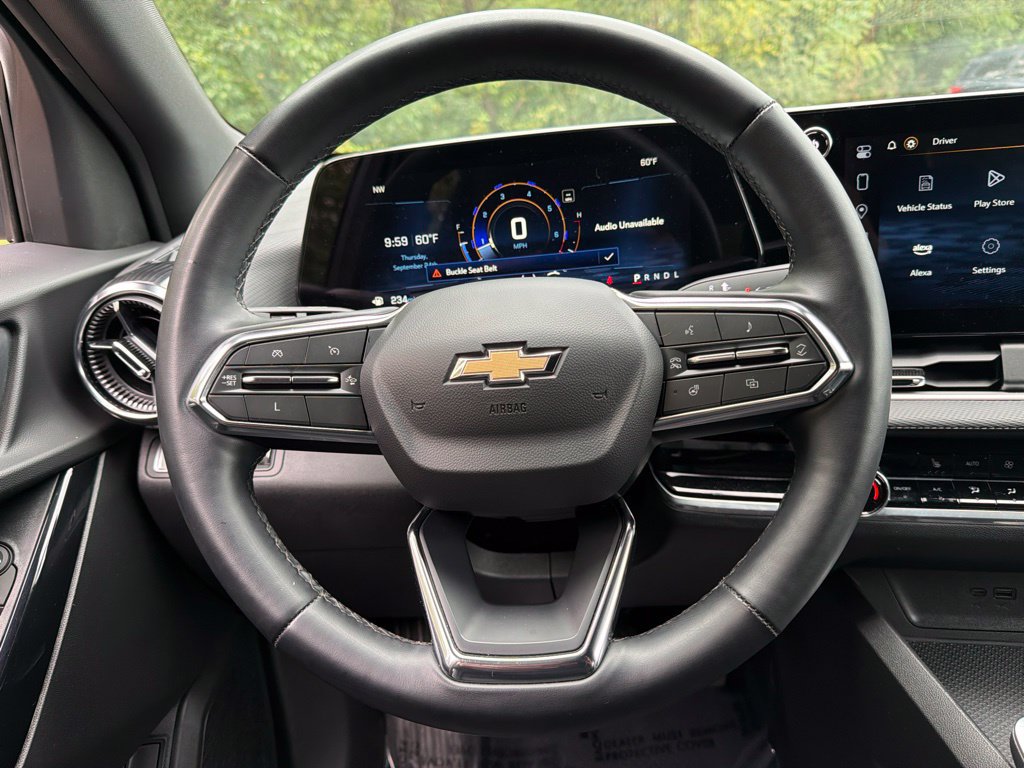 Used 2025 Chevrolet Equinox LT w/ Convenience Package II FWD image 12
