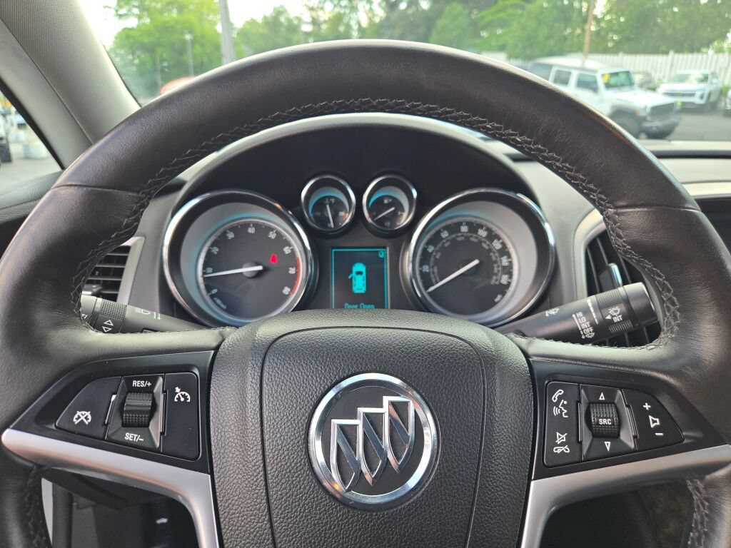 Used 2013 Buick Verano Leather FWD image 33