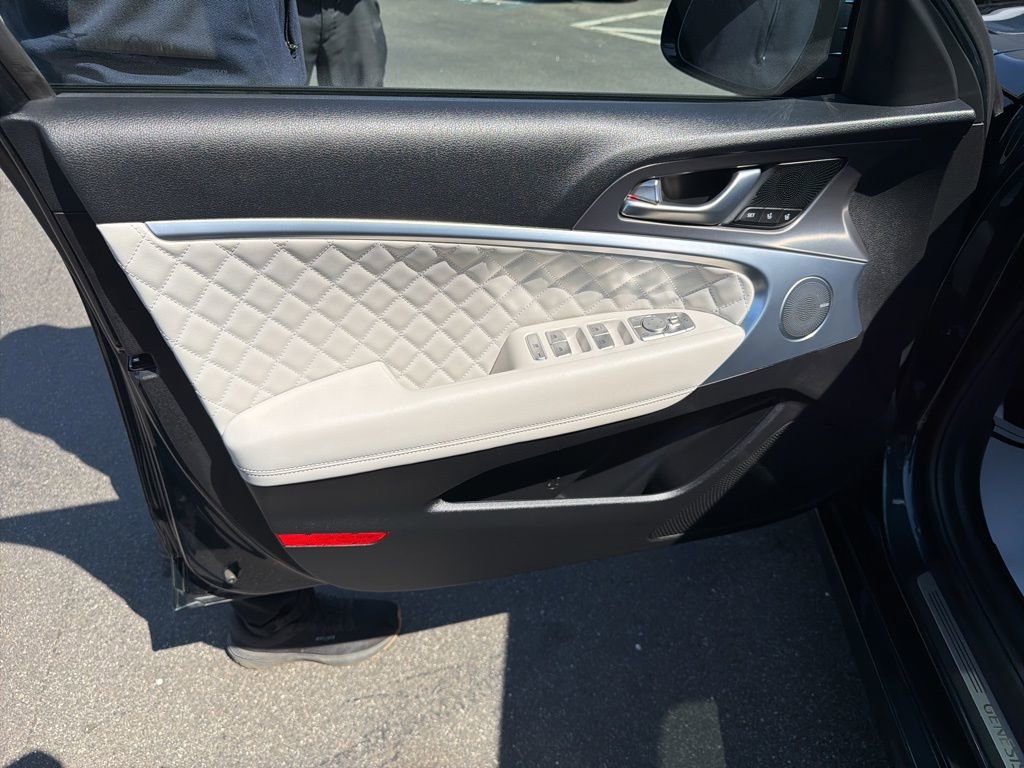 Used 2024 Genesis G70 3.3T Advanced w/ Sport Prestige Package AWD/4WD image 27