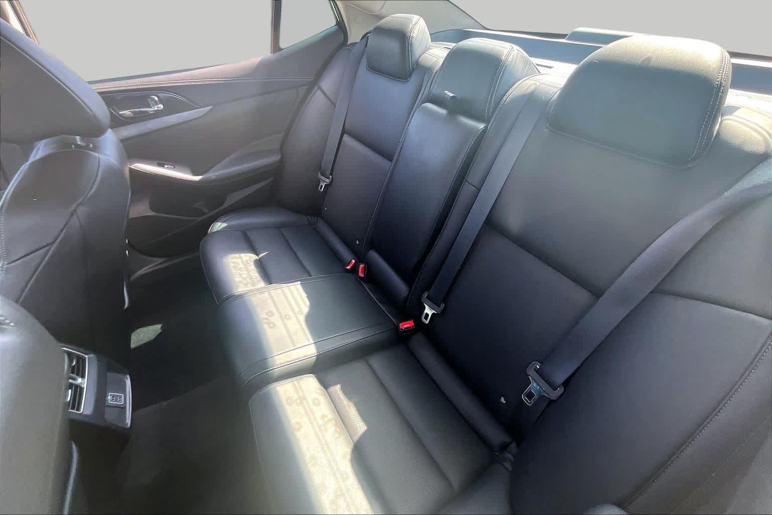 Used 2018 Nissan Maxima 3.5 SL FWD image 19