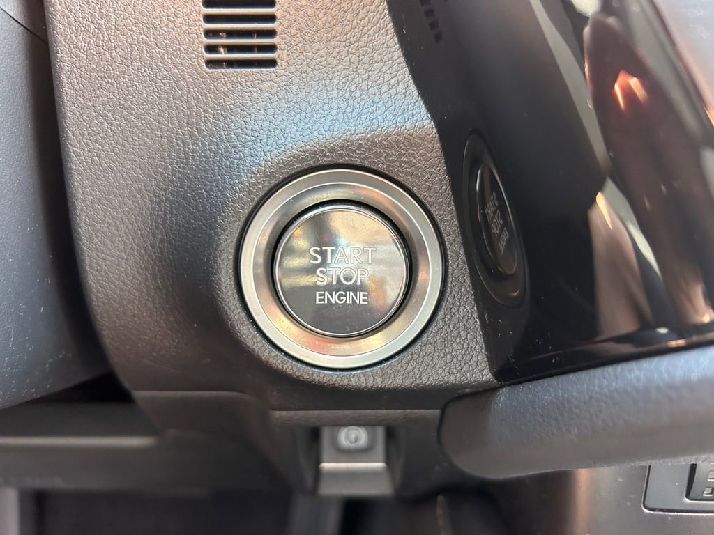 Used 2025 Lexus ES 350 Luxury w/ Accessory Package (Z1) image 17