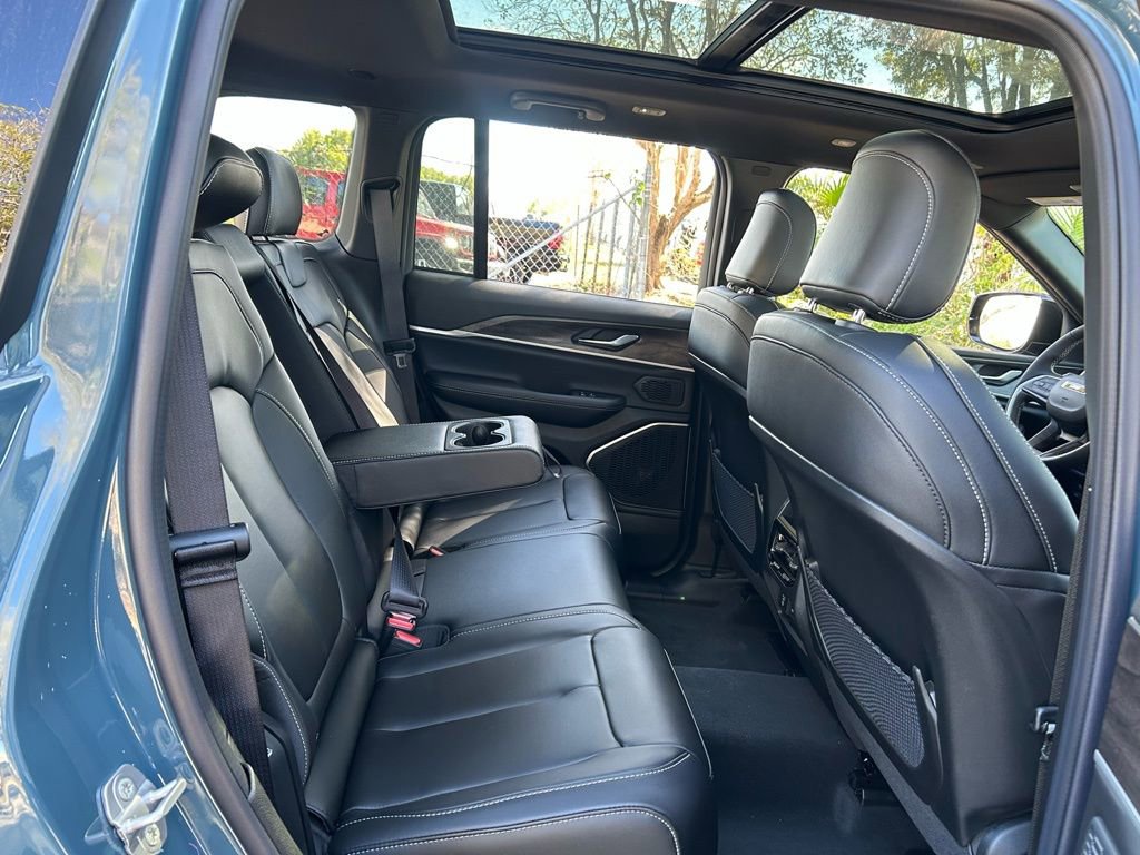 New 2026 Jeep Grand Cherokee Limited image 33