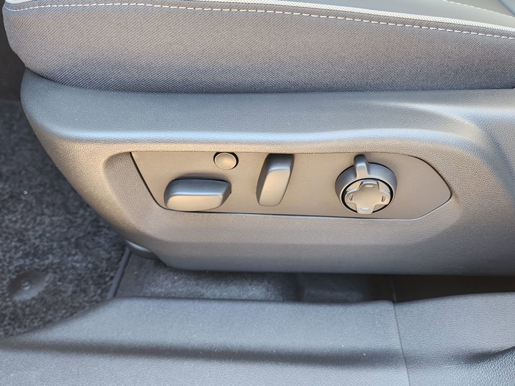 New 2026 Buick Envision Avenir image 18