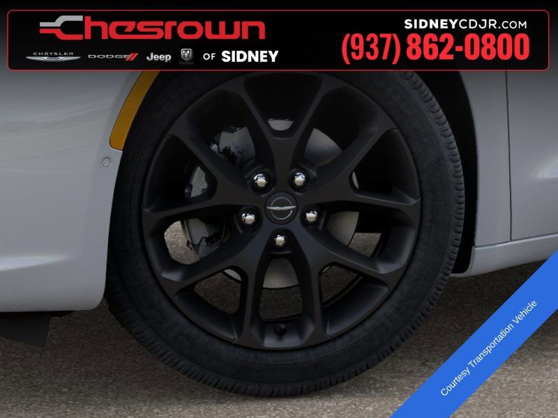 New 2026 Chrysler Pacifica Select w/ S Appearance Package image 8