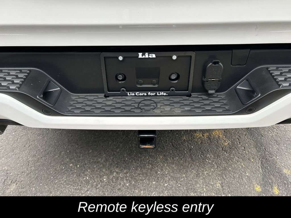 Used 2025 RAM 1500 Big Horn AWD/4WD image 29