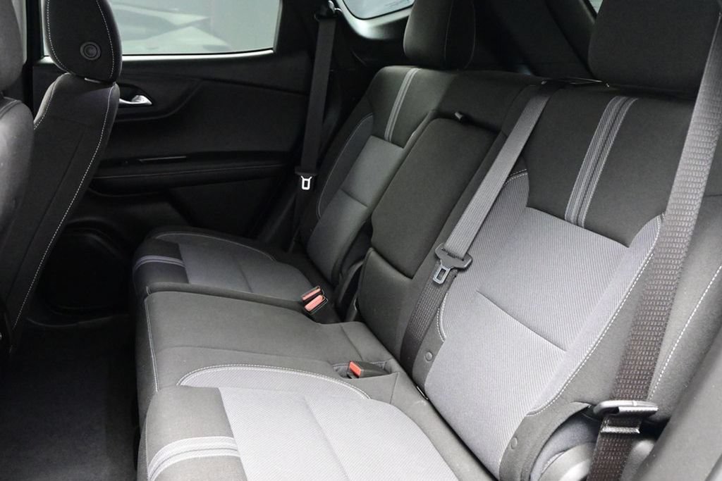 New 2025 Chevrolet Blazer LT w/ Convenience Package FWD image 30