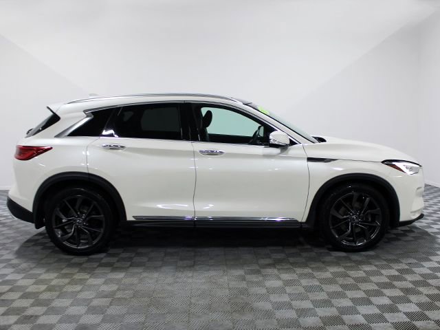 Used 2019 INFINITI QX50 Essential w/ Sensory Package AWD/4WD image 7