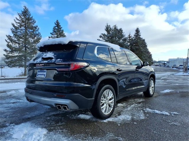 Used 2024 GMC Acadia Elevation image 7