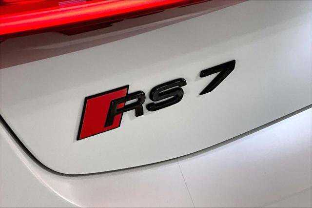 Used 2025 Audi RS 7 Performance w/ Matte Carbon Package AWD/4WD image 34