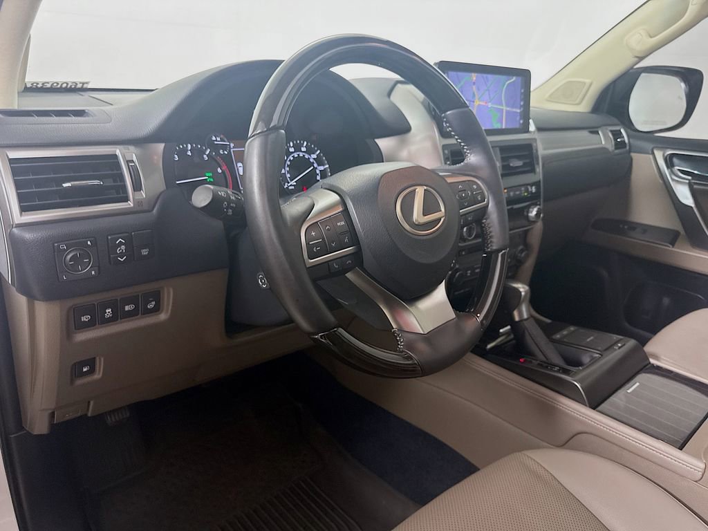 Used 2023 Lexus GX 460 Premium image 9