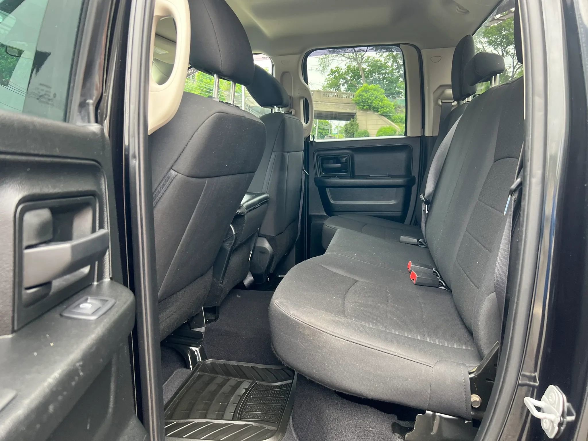 Used 2019 RAM 1500 Express w/ Express Value Package AWD/4WD image 26