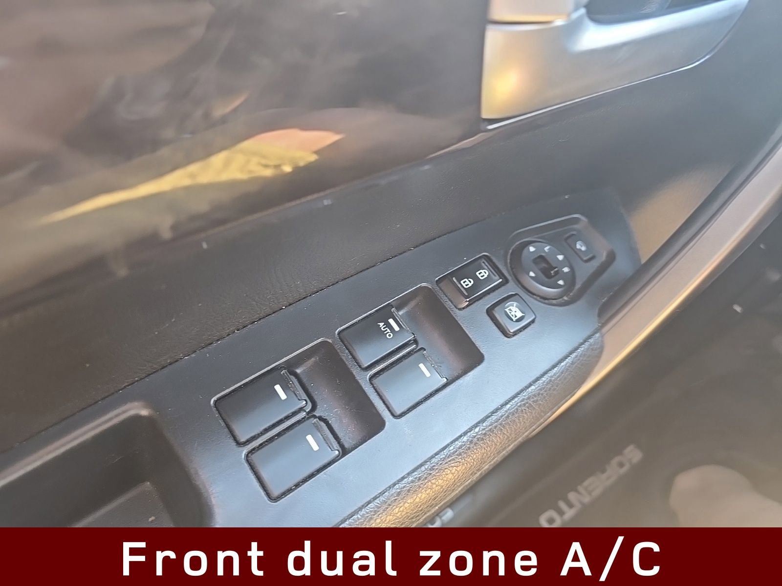 Used 2014 Kia Sorento SX w/ 3rd Row Package image 14