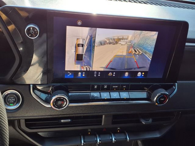 Used 2023 Chevrolet Colorado Trail Boss w/ Technology Package AWD/4WD image 7