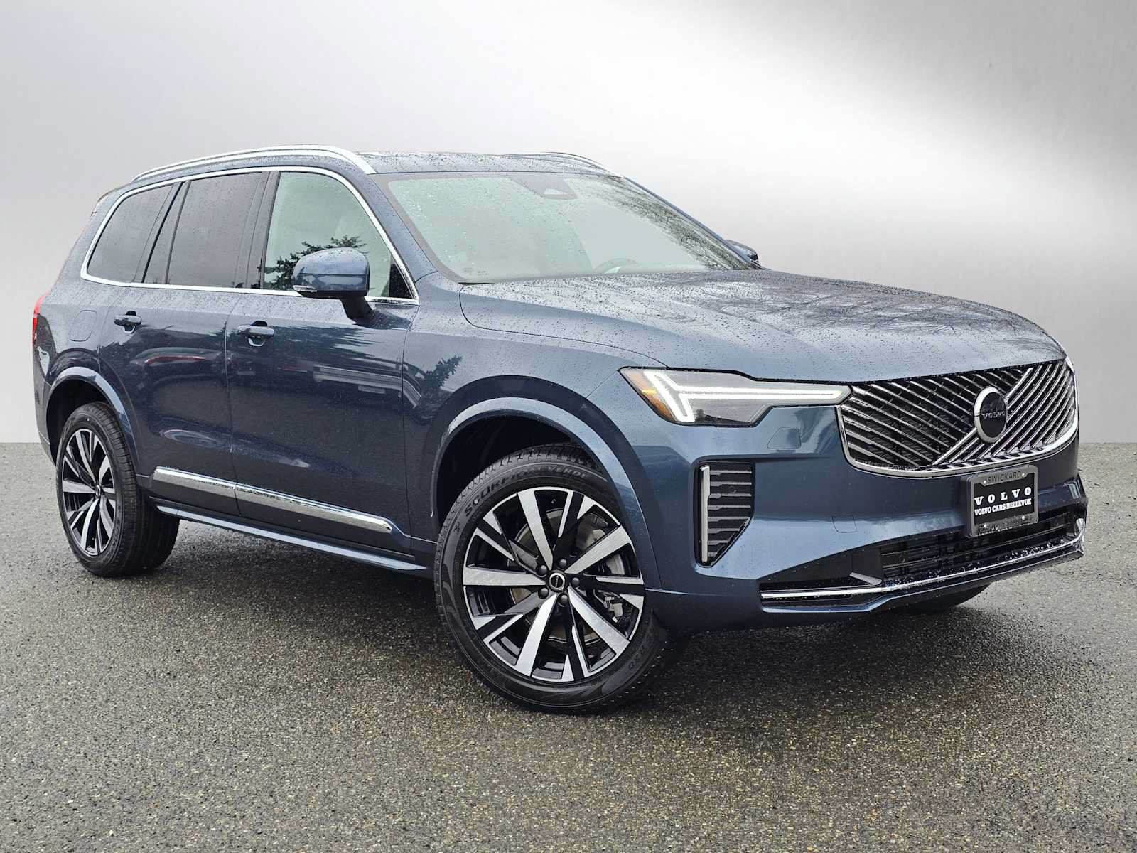 New 2026 Volvo XC90 B6 Core AWD/4WD image 1