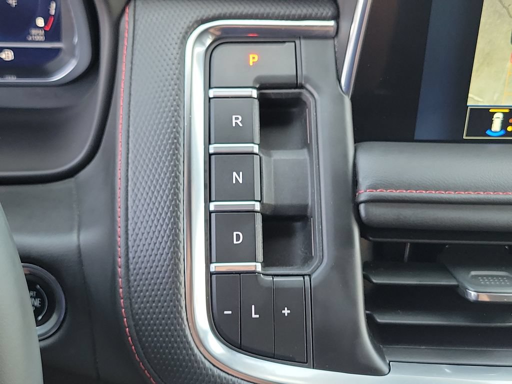 Used 2023 Chevrolet Tahoe RST w/ Luxury Package AWD/4WD image 10