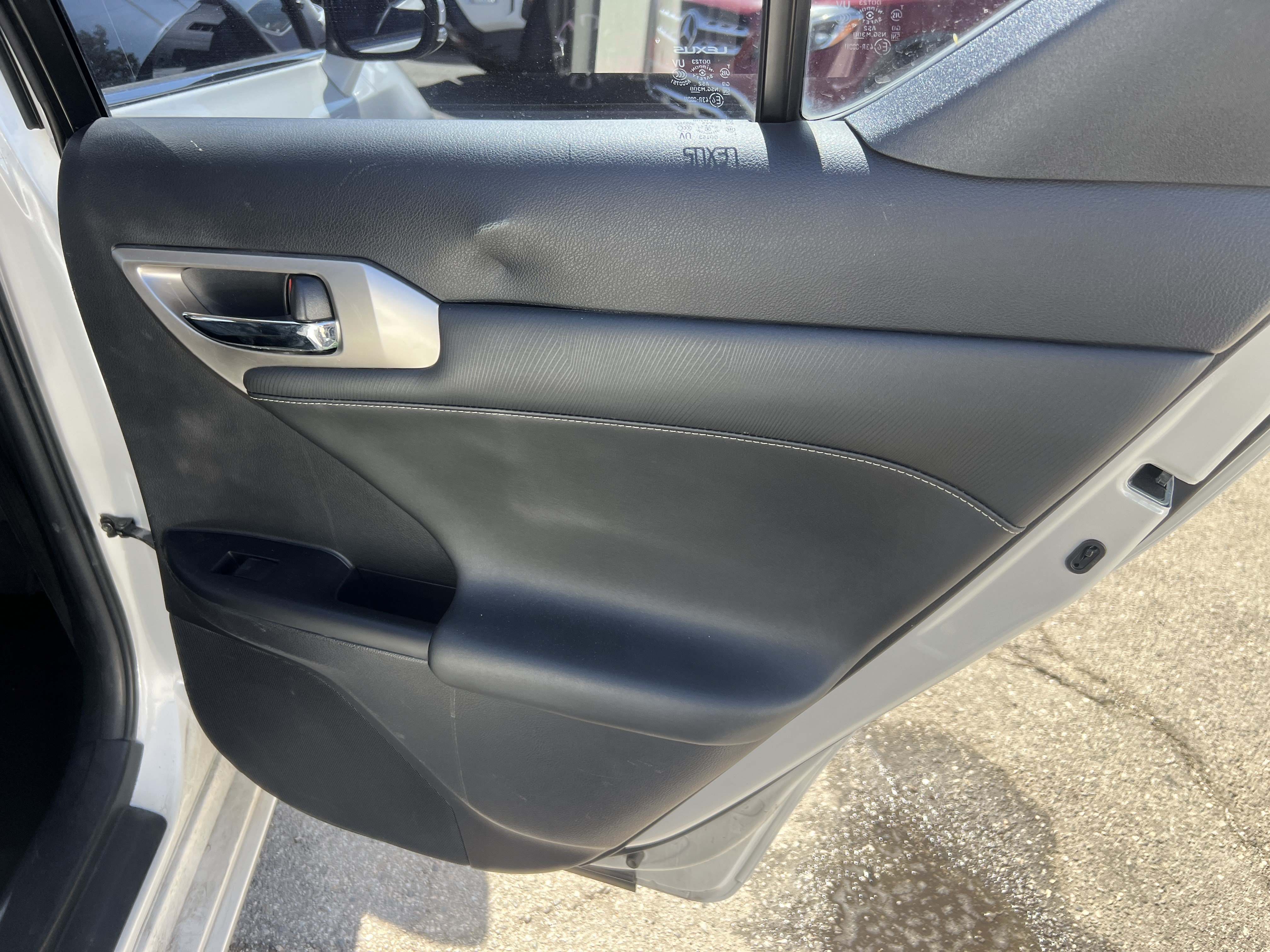 Used 2015 Lexus CT 200h FWD image 18