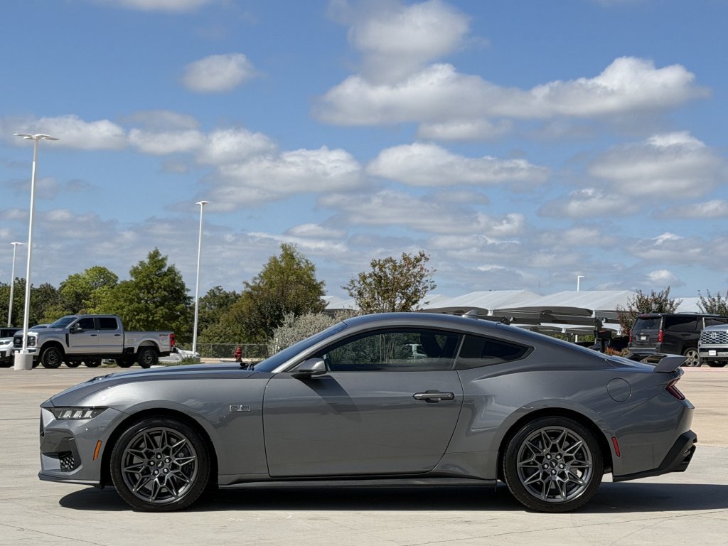 Used 2024 Ford Mustang GT w/ GT Performance Package RWD image 3