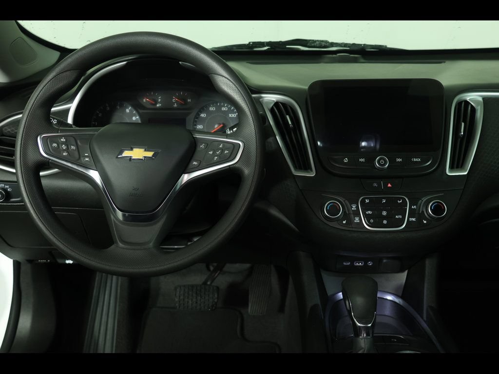 Used 2024 Chevrolet Malibu LT FWD image 11