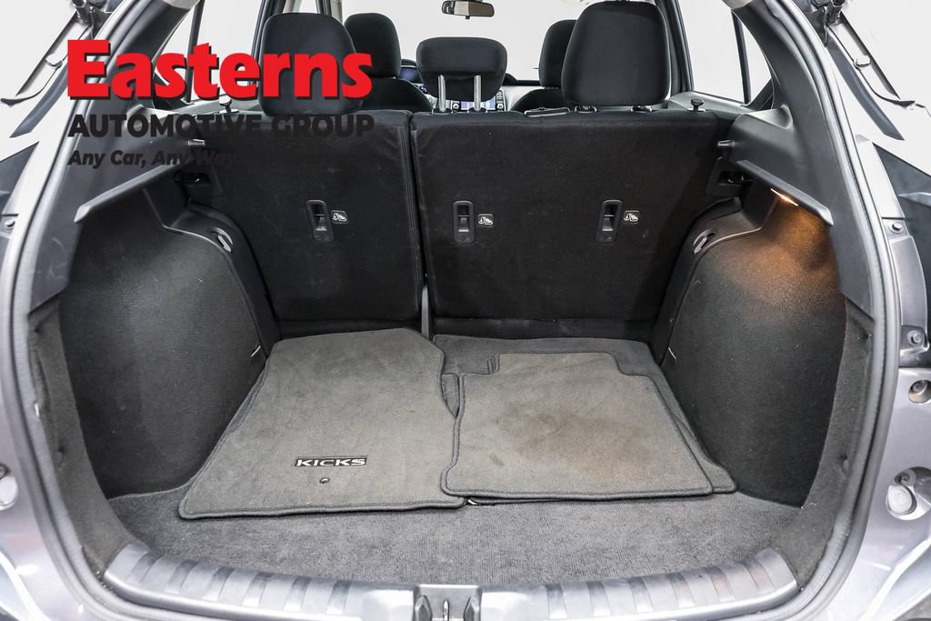 Used 2024 Nissan Kicks S FWD image 9