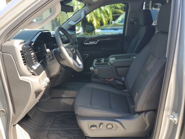New 2026 GMC Sierra 1500 Elevation w/ LPO, Elevation Black Package AWD/4WD image 7