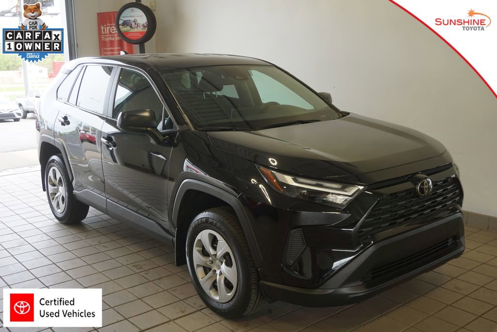 Used 2023 Toyota RAV4 LE AWD/4WD image 1