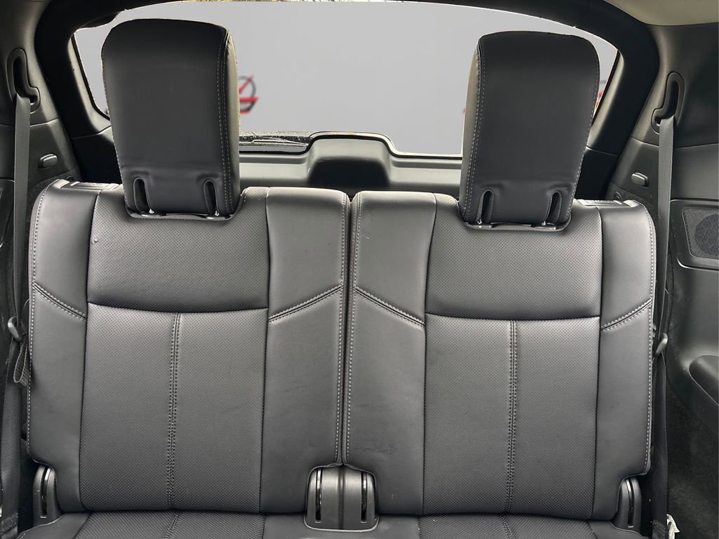 Used 2019 Nissan Pathfinder Platinum image 42
