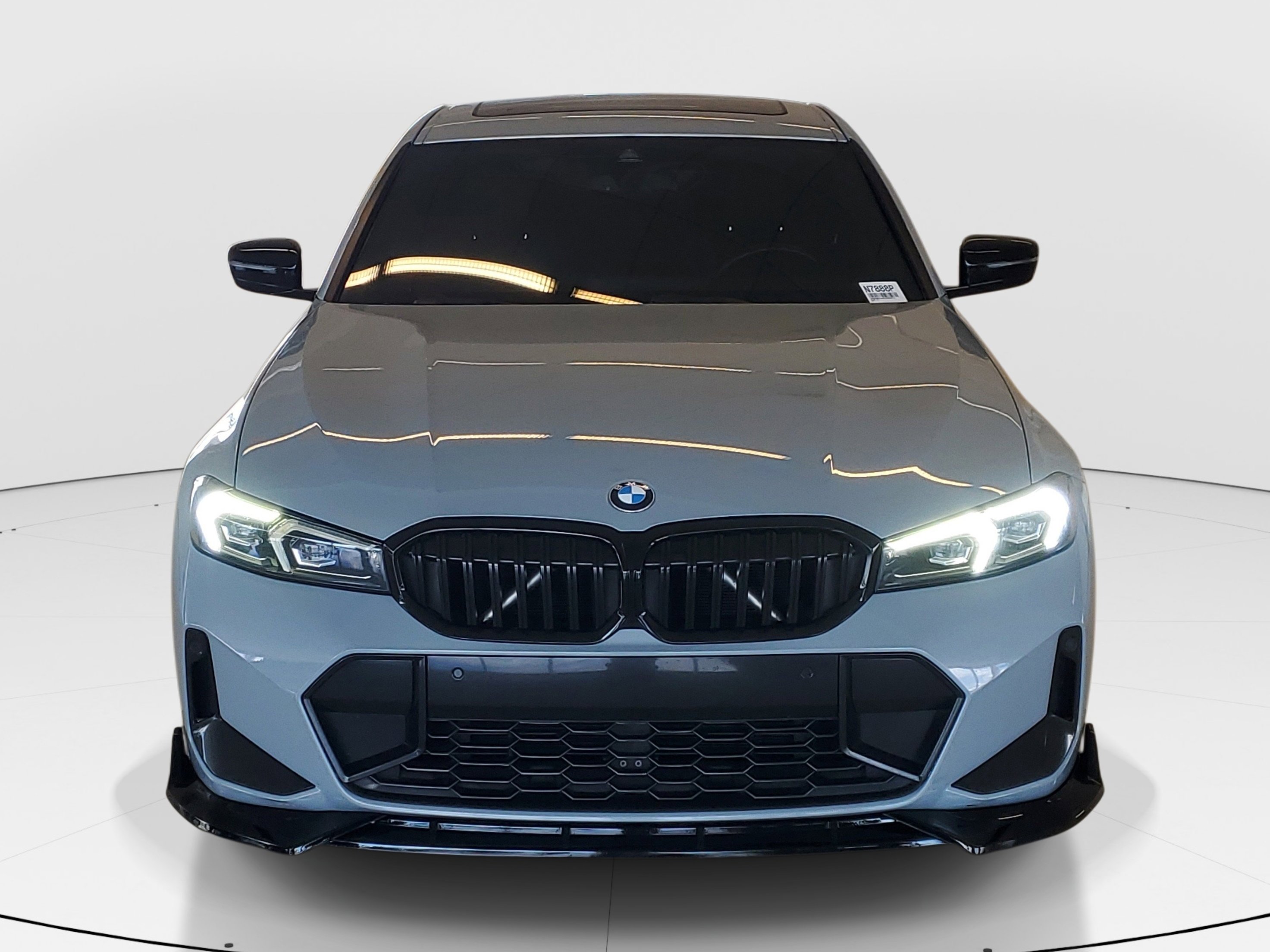 Used 2023 BMW 330i Sedan w/ M Sport Package image 3