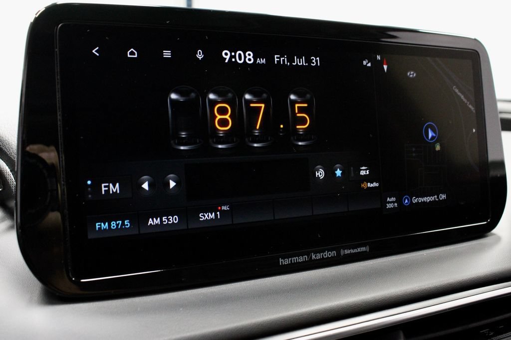 Used 2022 Hyundai Santa Fe SEL w/ Convenience + Premium Package FWD image 4