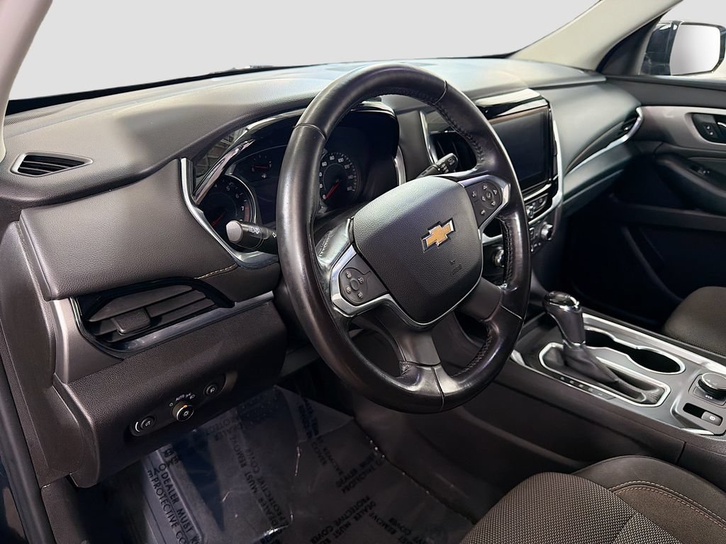 Used 2019 Chevrolet Traverse LT FWD image 12