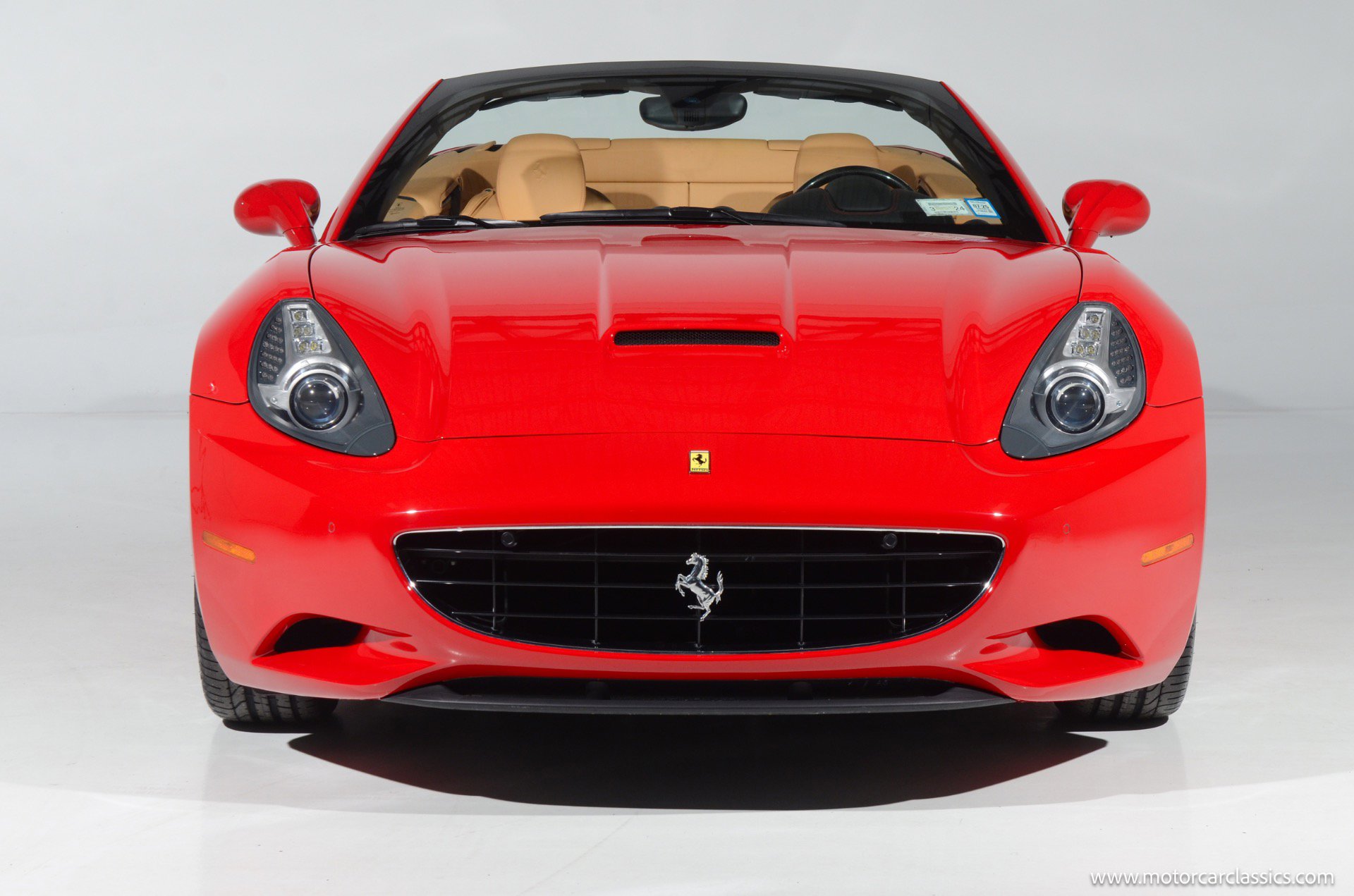 Used 2010 Ferrari California image 2